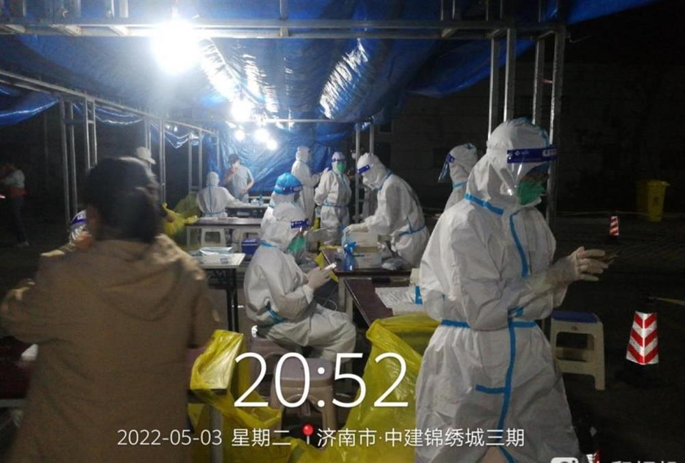 產(chǎn)發(fā)戰(zhàn)疫 |“金鐘大白”同心同行，筑牢社區(qū)疫情防控安全